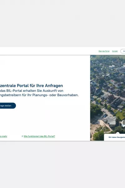 Startseite des BIL-Portals mit Text „Das zentrale Portal für Ihre Anfragen“ links und Luftaufnahme einer Stadt rechts