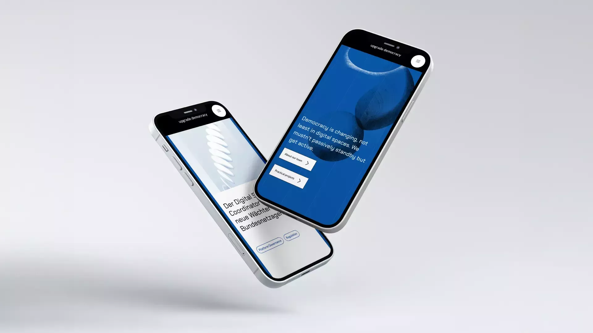 Zwei schwebende Smartphones mit der Webseite \